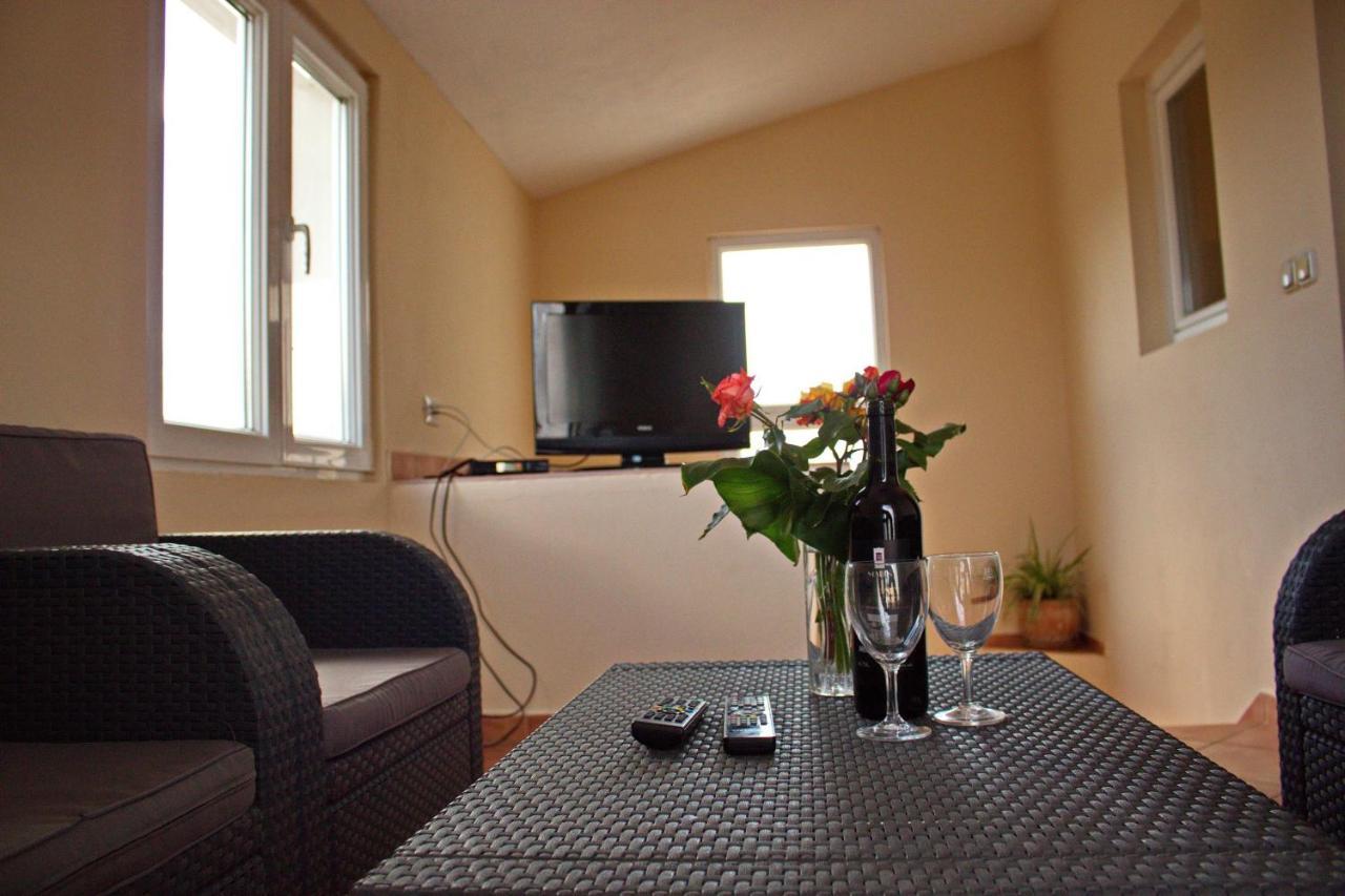 Apartments By The Sea Nin, Zadar - 12890 Εξωτερικό φωτογραφία